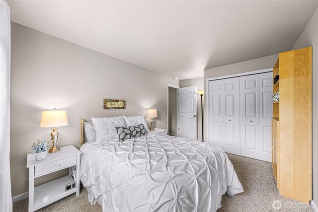 24520 SE 46th Street, Sammamish, WA 98029
