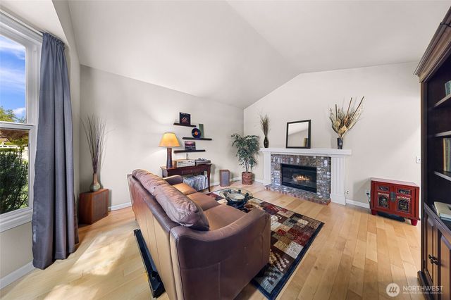 24520 SE 46th Street, Sammamish, WA 98029