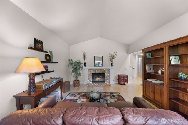 24520 SE 46th Street, Sammamish, WA 98029