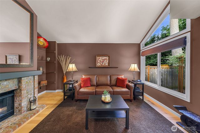 24520 SE 46th Street, Sammamish, WA 98029