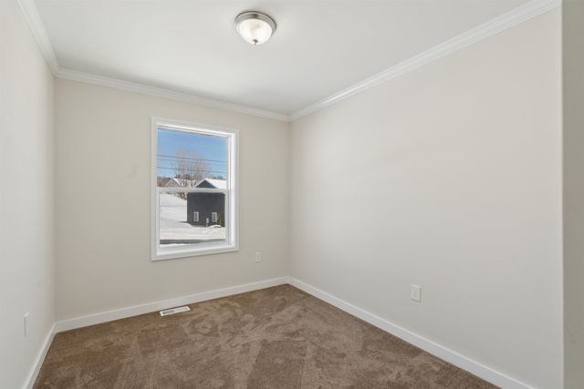 169 Butternut Road, Hartford, VT 05001