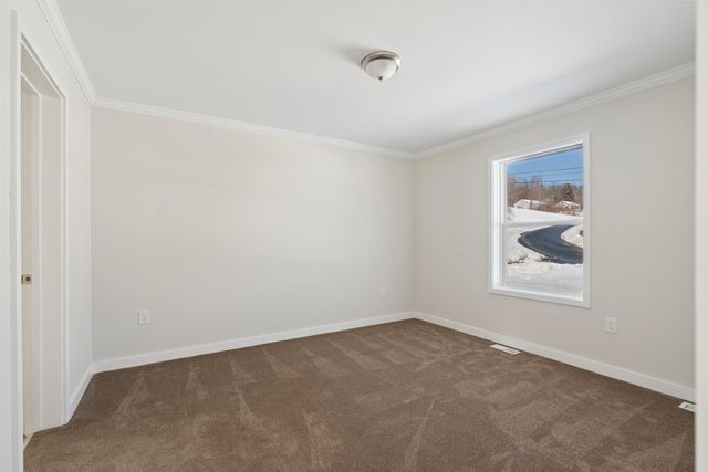 169 Butternut Road, Hartford, VT 05001