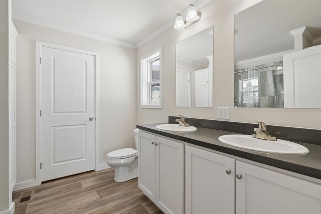 169 Butternut Road, Hartford, VT 05001