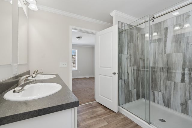 169 Butternut Road, Hartford, VT 05001