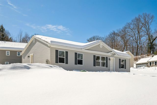 169 Butternut Road, Hartford, VT 05001