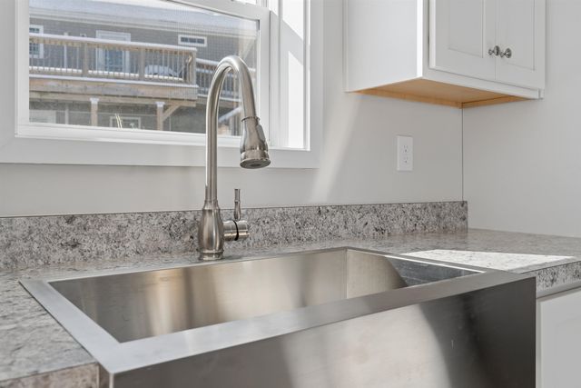 169 Butternut Road, Hartford, VT 05001