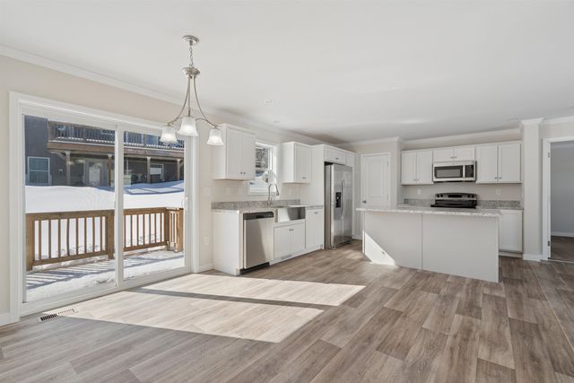 169 Butternut Road, Hartford, VT 05001