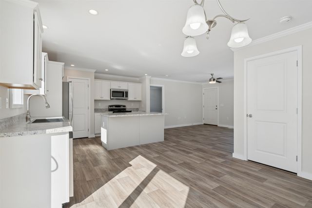 169 Butternut Road, Hartford, VT 05001