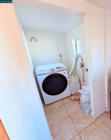 2625 75th Ave, Oakland, CA 94605