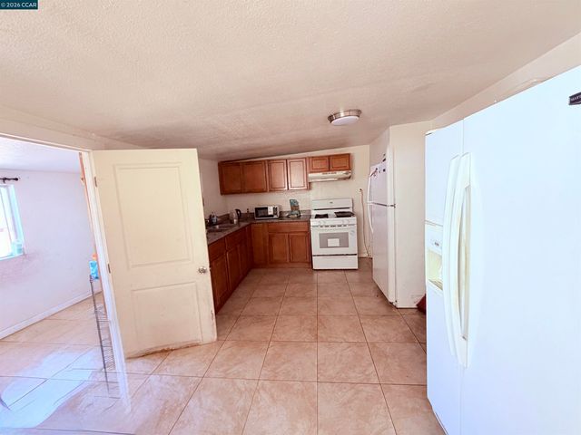 2625 75th Ave, Oakland, CA 94605