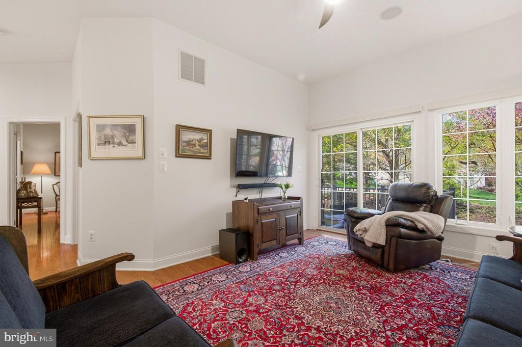Image 13 of property listing at 10737 MCGREGOR DR, Columbia, MD 21044