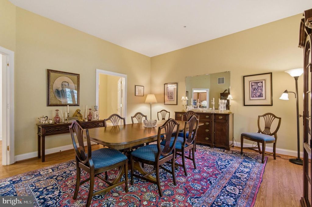 Image 16 of property listing at 10737 MCGREGOR DR, Columbia, MD 21044