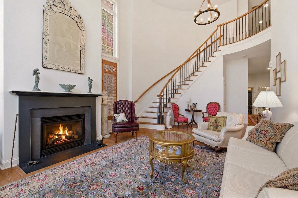 Image 3 of property listing at 10737 MCGREGOR DR, Columbia, MD 21044