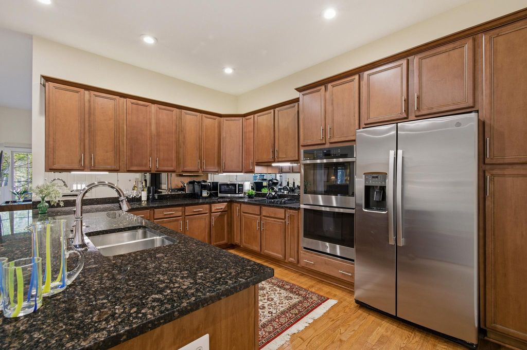 Image 21 of property listing at 10737 MCGREGOR DR, Columbia, MD 21044