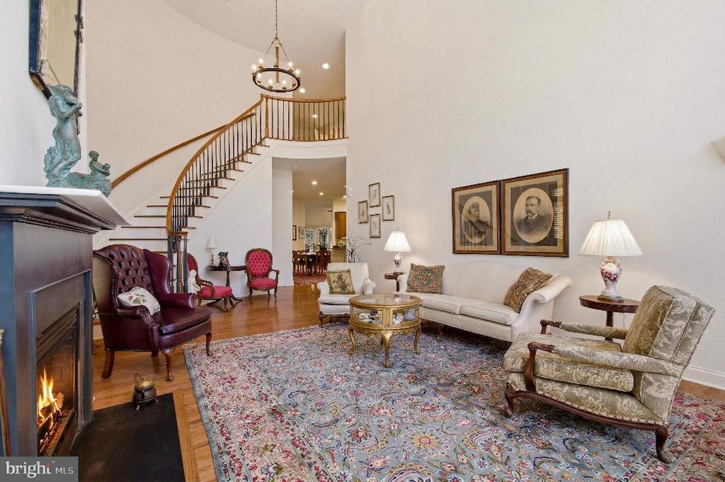 Image 4 of property listing at 10737 MCGREGOR DR, Columbia, MD 21044