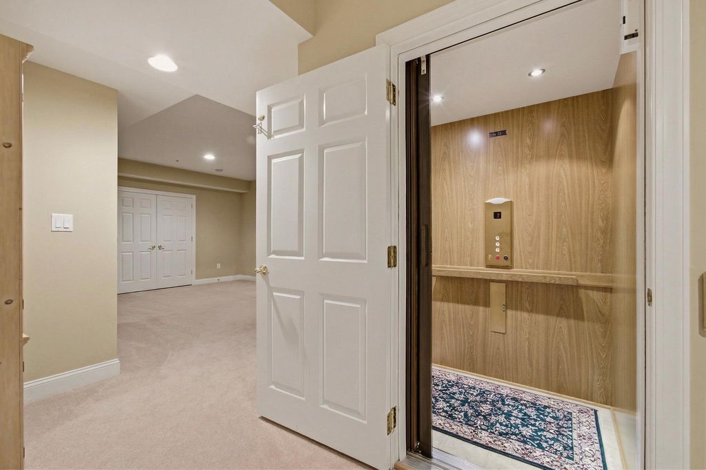 Image 39 of property listing at 10737 MCGREGOR DR, Columbia, MD 21044