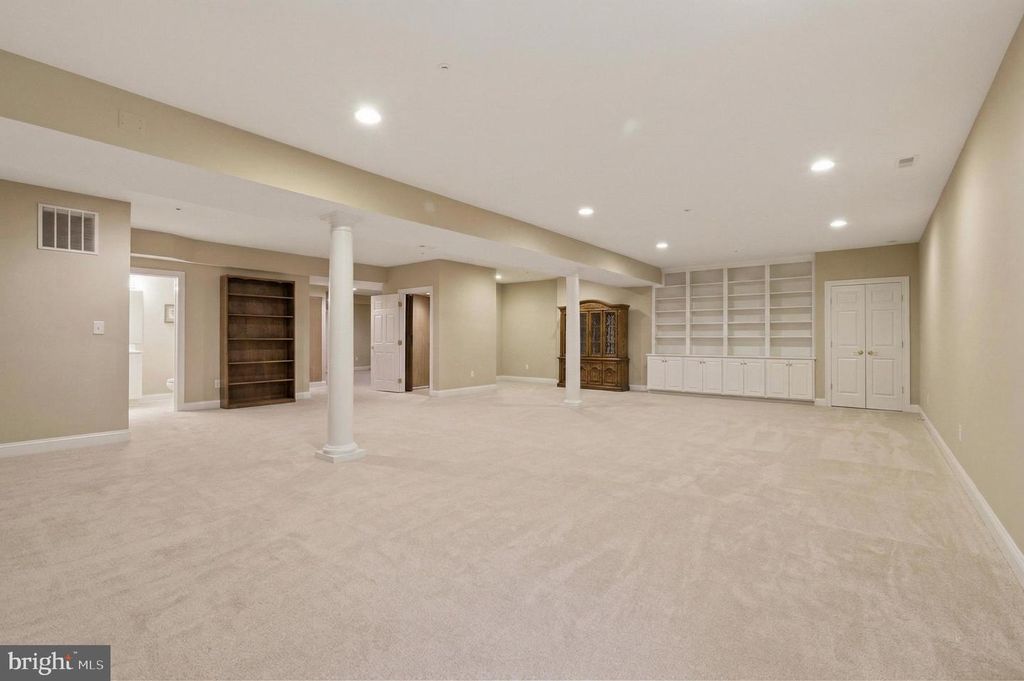 Image 42 of property listing at 10737 MCGREGOR DR, Columbia, MD 21044