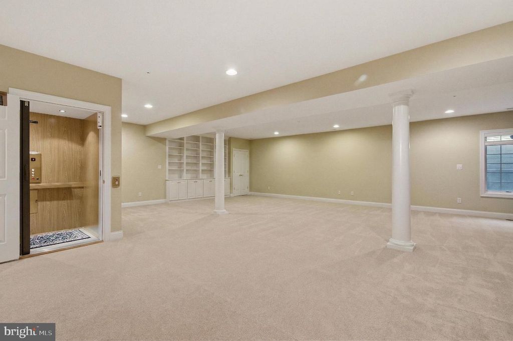 Image 43 of property listing at 10737 MCGREGOR DR, Columbia, MD 21044