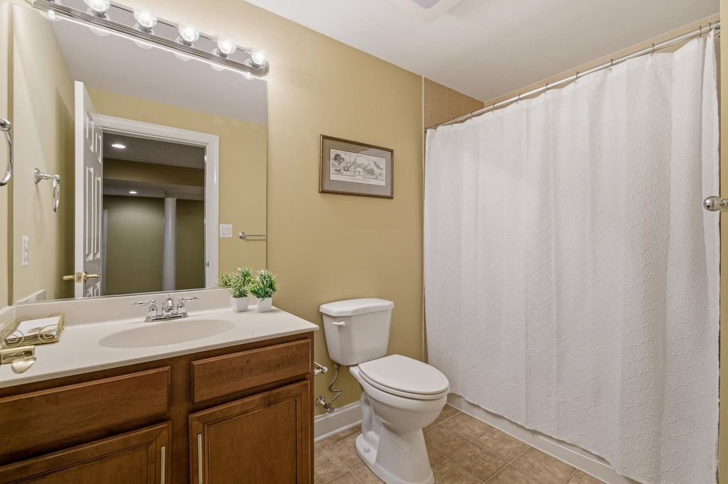Image 44 of property listing at 10737 MCGREGOR DR, Columbia, MD 21044