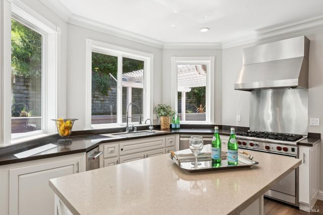 615 Bugeia Ln, Novato, CA 94945