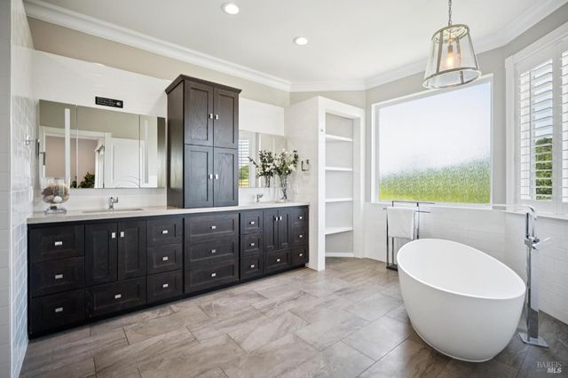 615 Bugeia Ln, Novato, CA 94945