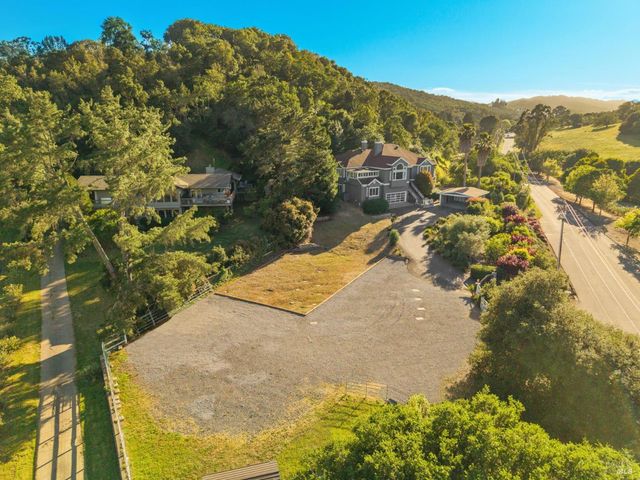 615 Bugeia Ln, Novato, CA 94945