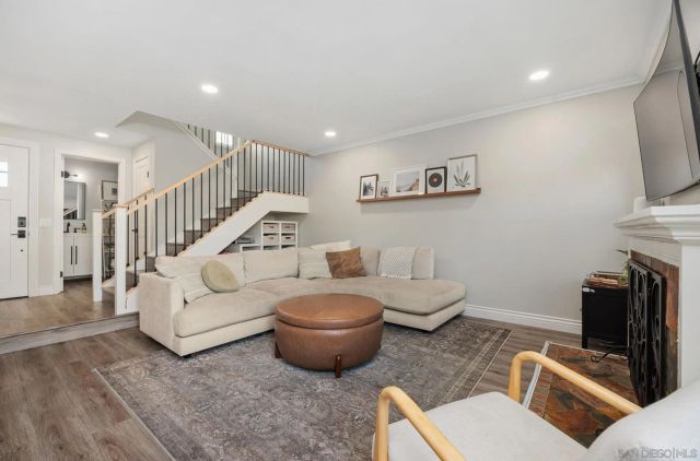 1971 Azure Way, Encinitas, CA 92024