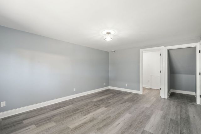14057 S Hoxie Avenue, Burnham, IL 60633