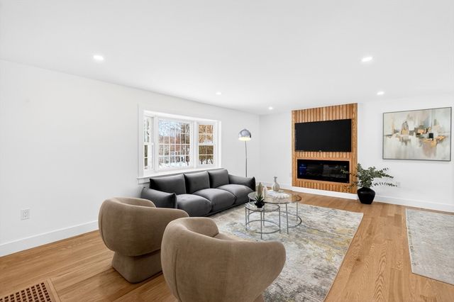 445 Salem Street, North Andover, MA 01845