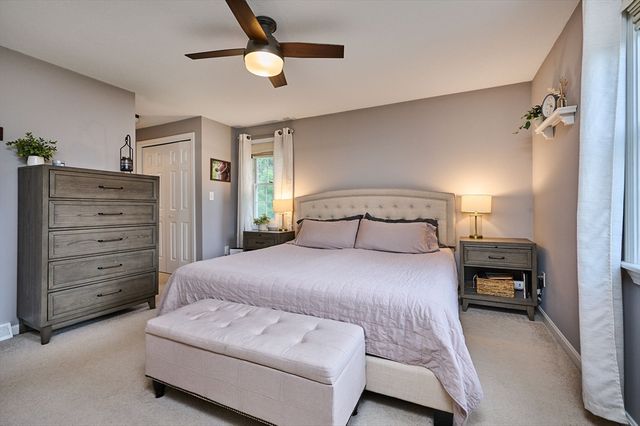 20 Carriage Ln, South Hadley, MA 01075