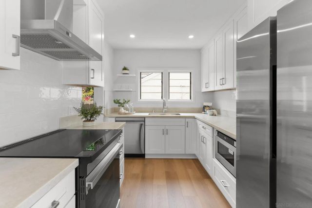 503 Rosemont St, La Jolla, CA 92037