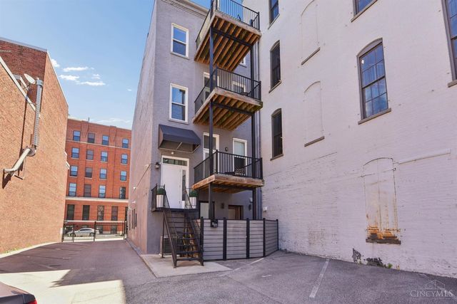817 Broadway Street, Cincinnati, OH 45202