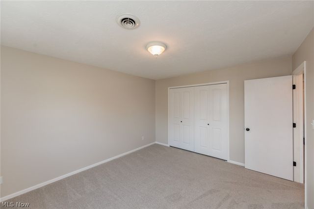 126 Royal Crest Drive E, Seville, OH 44273