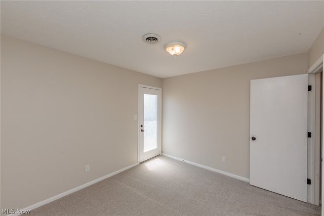 126 Royal Crest Drive E, Seville, OH 44273
