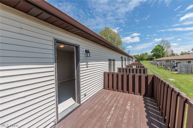 126 Royal Crest Drive E, Seville, OH 44273