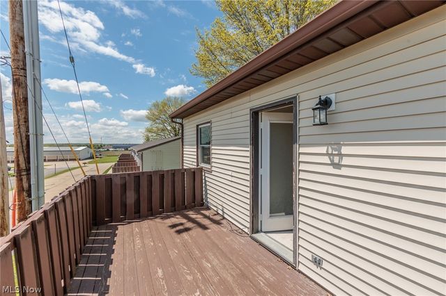 126 Royal Crest Drive E, Seville, OH 44273