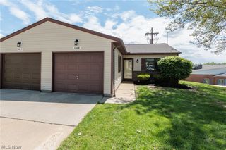 126 Royal Crest Drive E, Seville, OH 44273