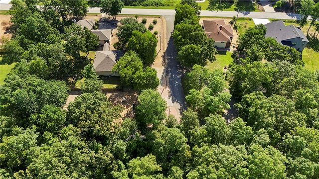 Scarba Lane, Bella Vista, AR 72715
