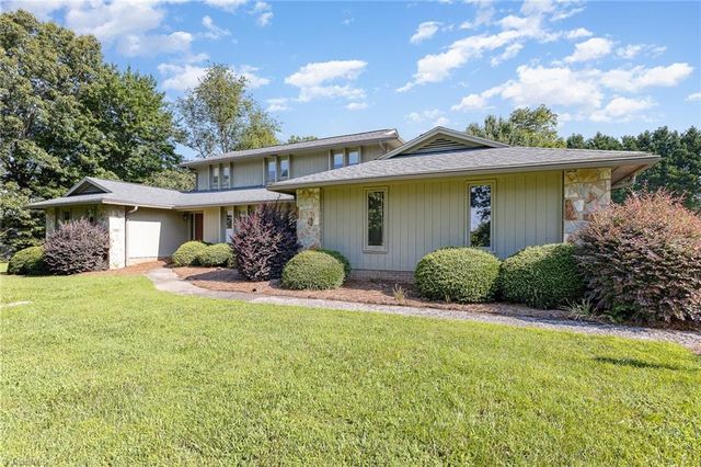 4680 Sherborne Drive, Pfafftown, NC 27040
