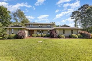 4680 Sherborne Drive, Pfafftown, NC 27040