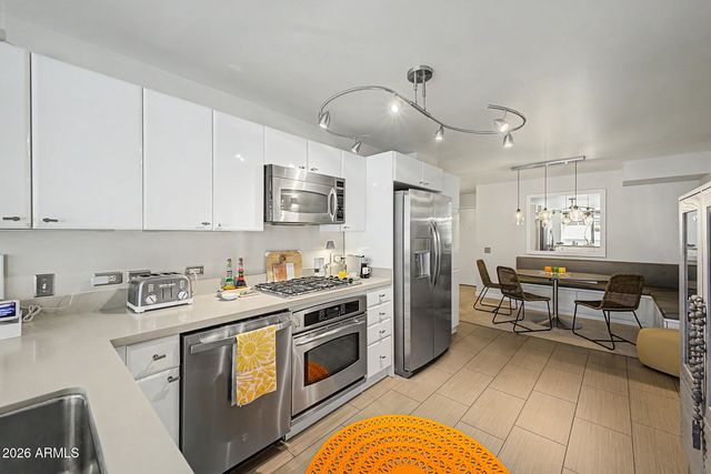 4808 N 24TH Street 426, Phoenix, AZ 85016