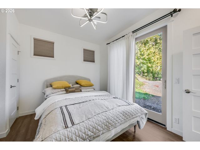 1760 COPPER DAM Rd, Hood River, OR 97031