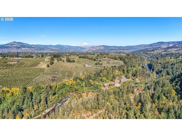 1760 COPPER DAM Rd, Hood River, OR 97031