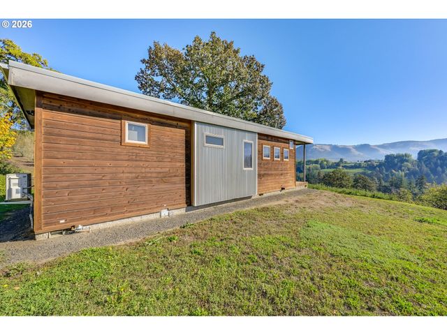 1760 COPPER DAM Rd, Hood River, OR 97031