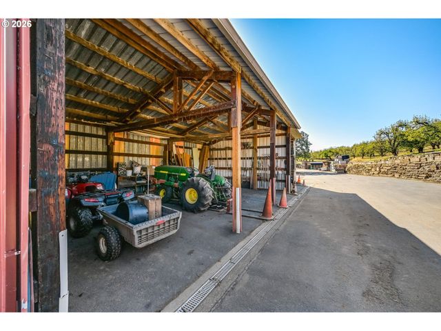 1760 COPPER DAM Rd, Hood River, OR 97031