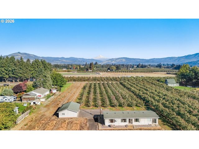 1760 COPPER DAM Rd, Hood River, OR 97031