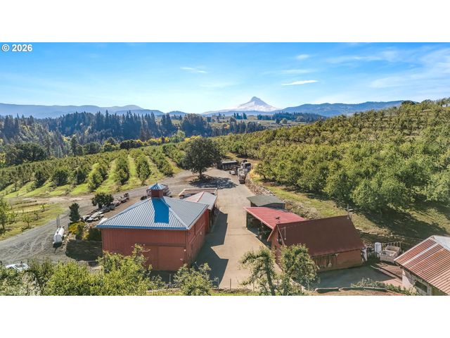1760 COPPER DAM Rd, Hood River, OR 97031