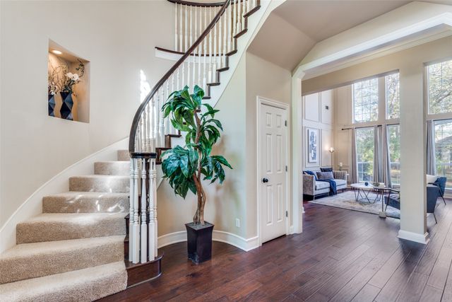 1113 Creekwood Drive, Garland, TX 75044