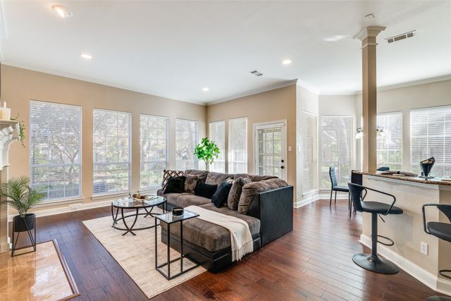 1113 Creekwood Drive, Garland, TX 75044