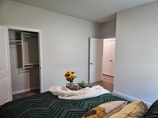 1025 N Forestview St, Wichita, KS 67235